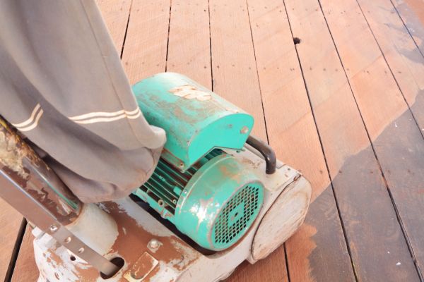 Cost of Cedar Deck Sanding in Gilroy